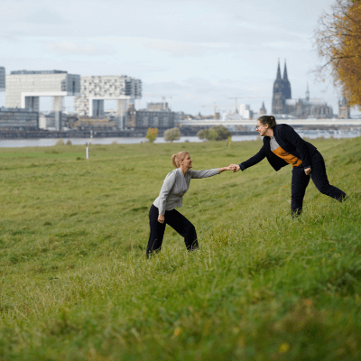 Fehlerkultur im Unternehmen etablieren, Feedbackkultur verbessern, Hand reichen