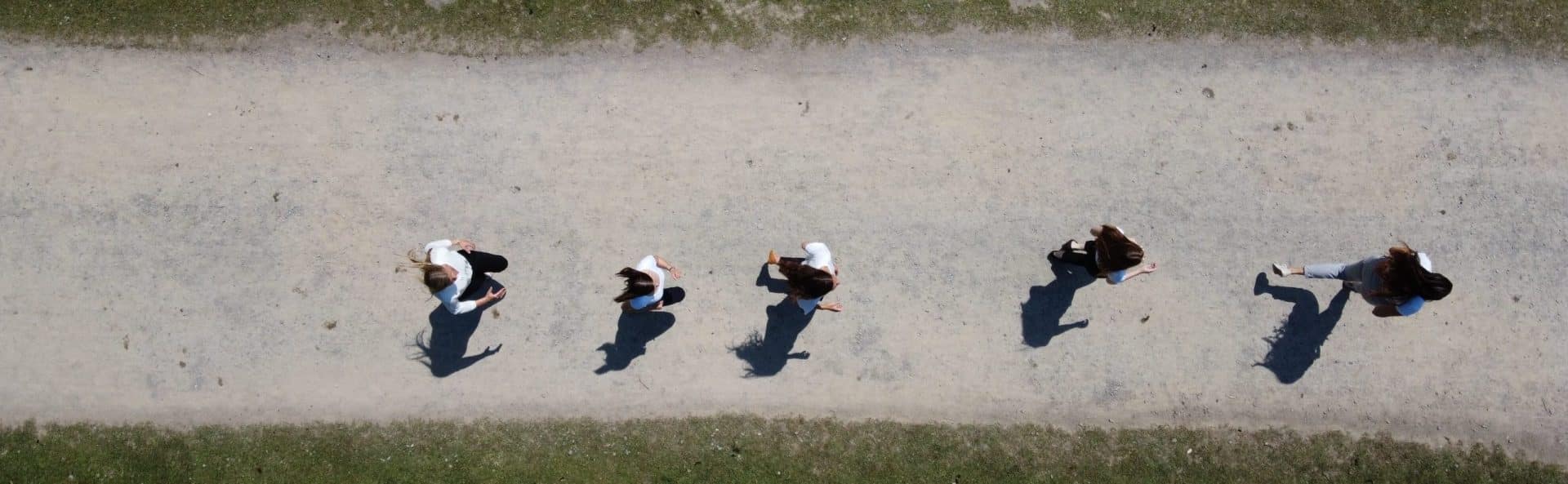 Vom Mitarbeiter zur Führungskraft, Führungscoaching, Aus der Reihe überholen