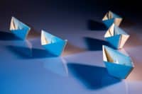 Agilität in Unternehmen, Warum Agilität in Unternehmen, gefaltete Boote für Wandelbarkeit